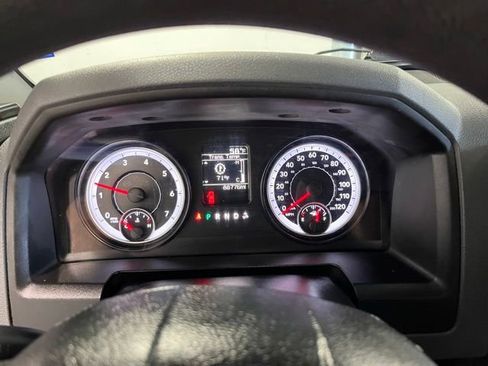 Used 2015 RAM 1500 Express RWD image 26
