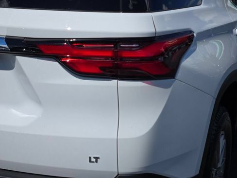 Certified 2023 Chevrolet Traverse LT AWD/4WD image 19