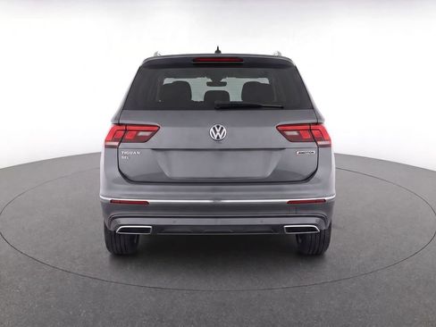 Used 2020 Volkswagen Tiguan SEL w/ Tiguan Two-Row MDO Package AWD/4WD image 6