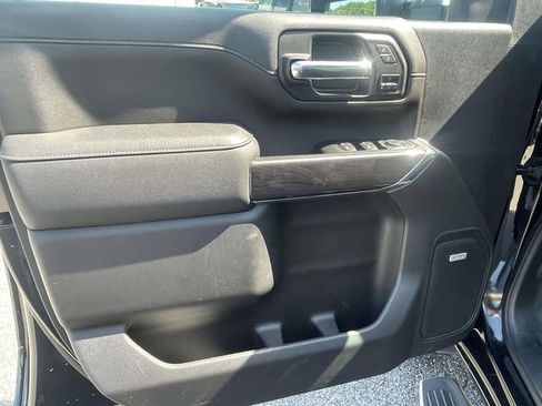Used 2022 Chevrolet Silverado 2500 LTZ w/ LTZ Premium Package AWD/4WD image 16