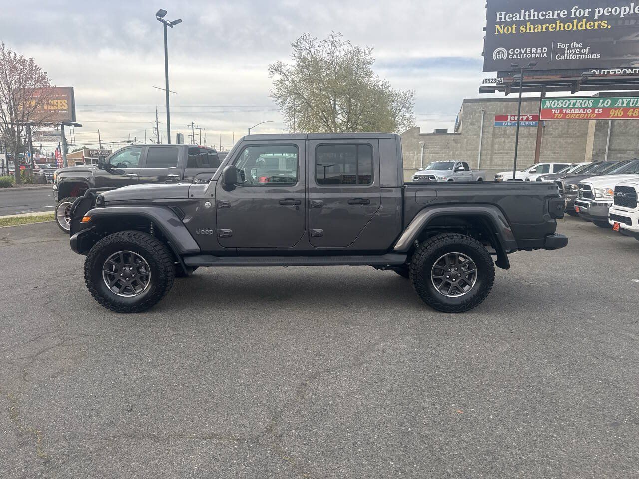 Used 2020 Jeep Gladiator Overland AWD/4WD image 5