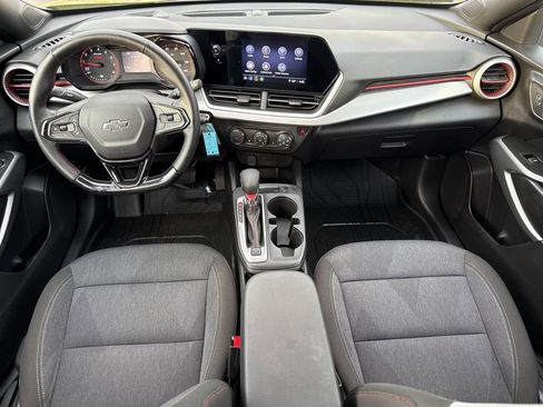 Used 2024 Chevrolet Trax RS w/ Driver Confidence Package image 11