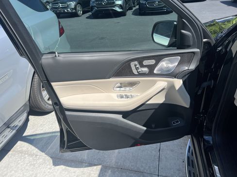 Certified 2022 Mercedes-Benz GLS 63 AMG 4MATIC image 15