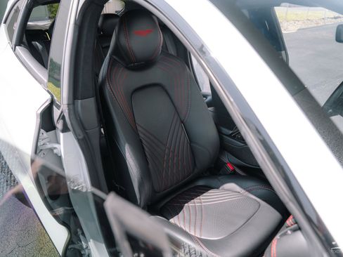 Used 2021 Aston Martin DBX image 35