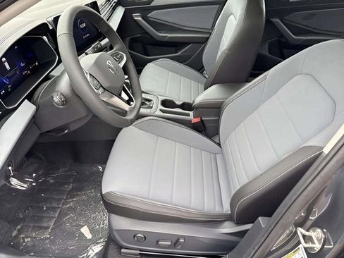 New 2026 Volkswagen Jetta SE image 7