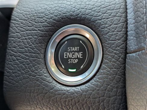 Used 2021 GMC Yukon Denali w/ Denali Premium Package AWD/4WD image 31