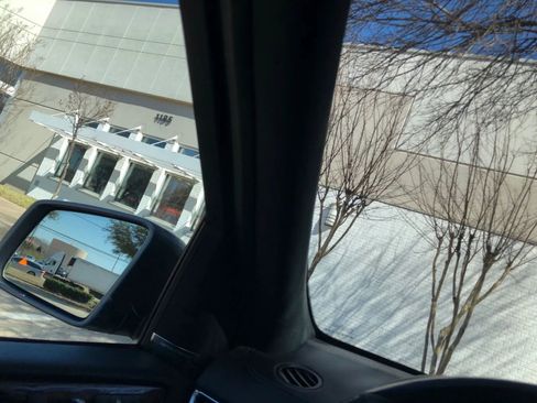 Used 2018 Mercedes-Benz GLE 350 image 25