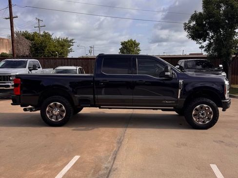 Used 2024 Ford F250 King Ranch w/ FX4 Off-Road Package AWD/4WD image 9