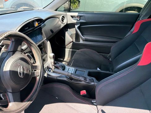 Used 2014 Scion FR-S RWD image 7