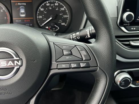 Certified 2025 Nissan Altima 2.5 S FWD image 10