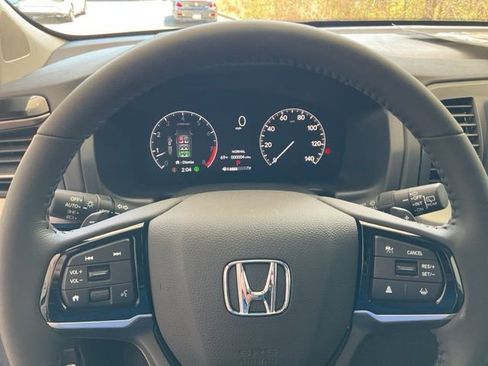 New 2026 Honda Odyssey Touring image 8