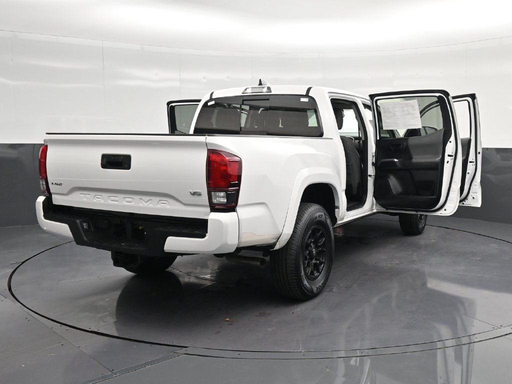 Used 2022 Toyota Tacoma SR5 w/ Technology Package RWD image 38
