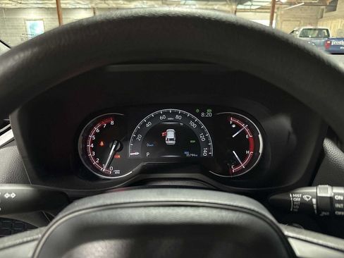 Used 2023 Toyota RAV4 XLE FWD image 32