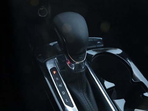 Used 2025 Chevrolet Trax LT image 10