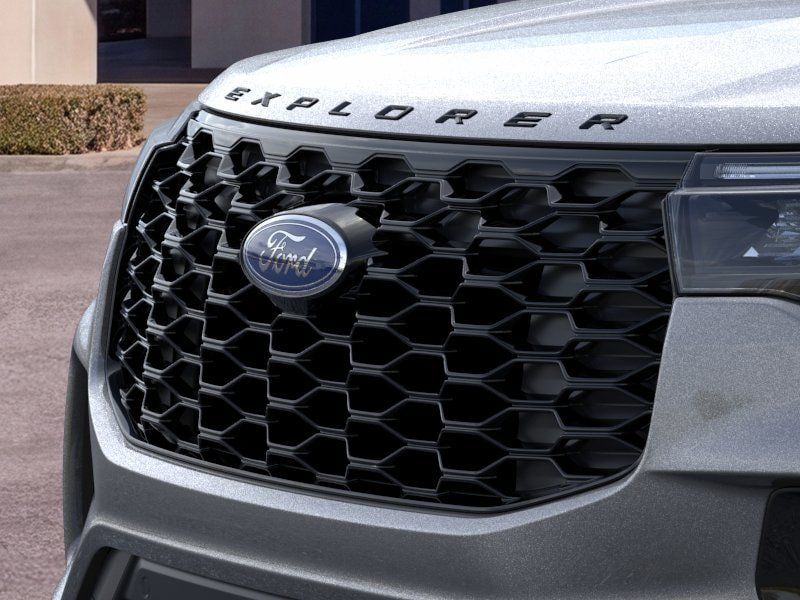 New 2026 Ford Explorer ST-Line w/ ST-Line Street Pack AWD/4WD image 17