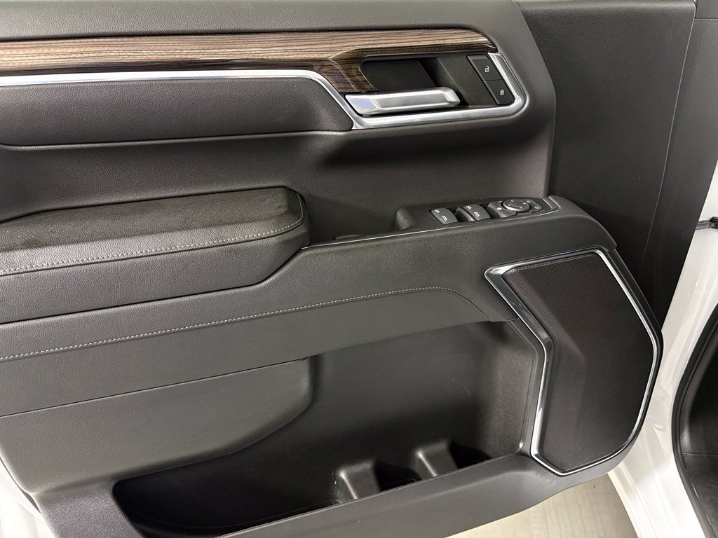 Used 2023 Chevrolet Silverado 1500 LT AWD/4WD image 13