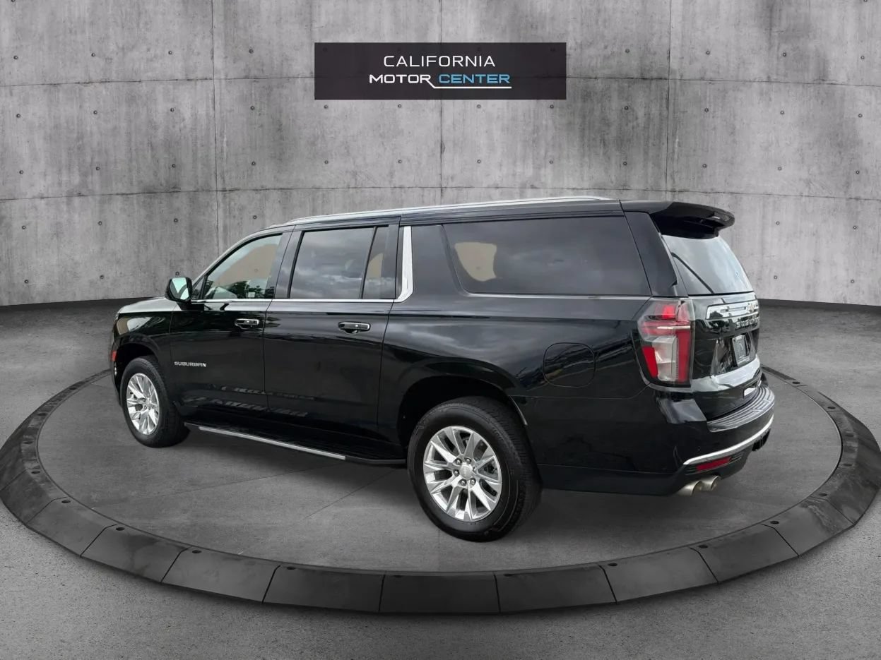 Used 2023 Chevrolet Suburban Premier AWD/4WD image 7