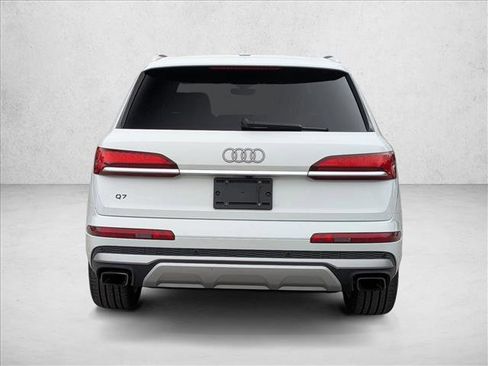 Certified 2025 Audi Q7 Premium Plus image 7