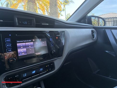 Used 2017 Toyota Corolla LE FWD image 16