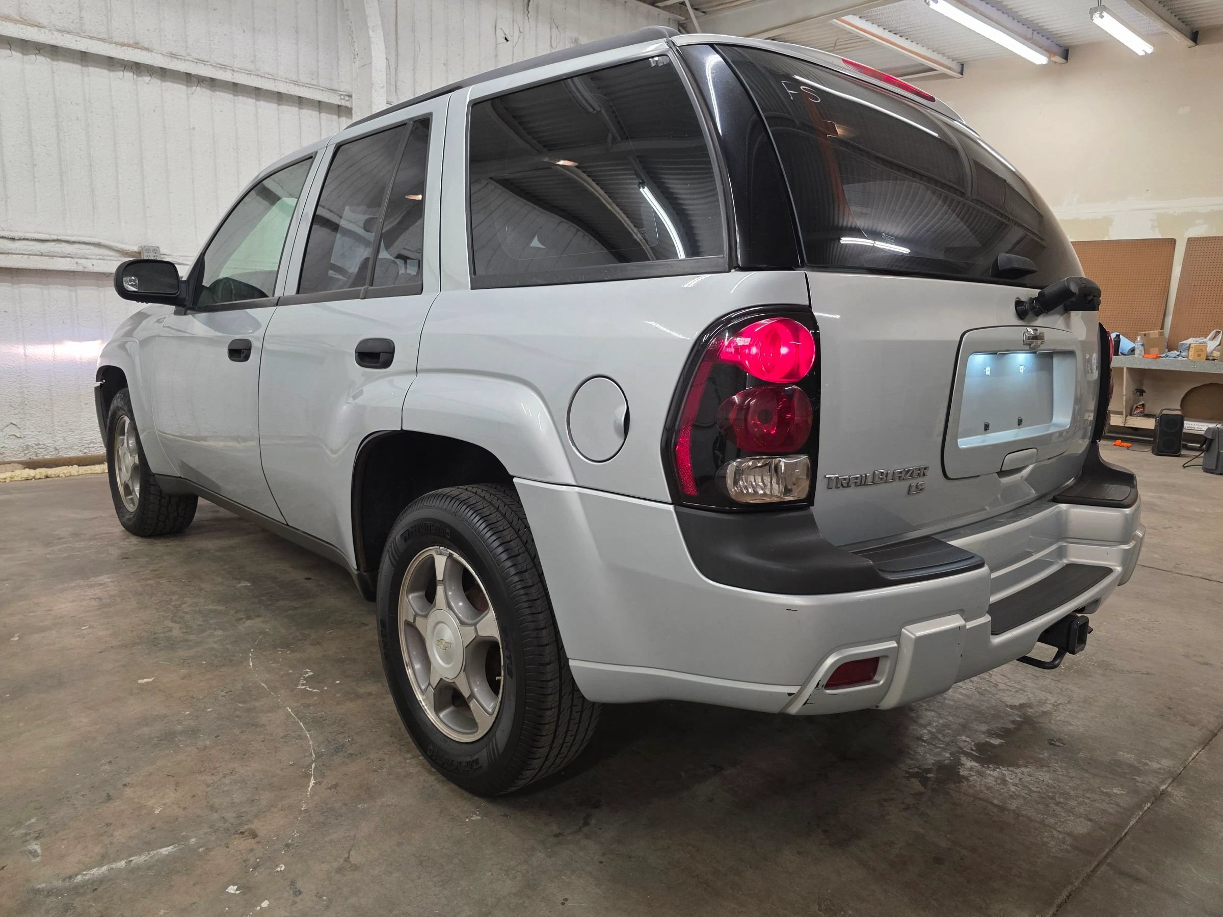 Used 2008 Chevrolet TrailBlazer 4WD w/ Off-Road Package image 4