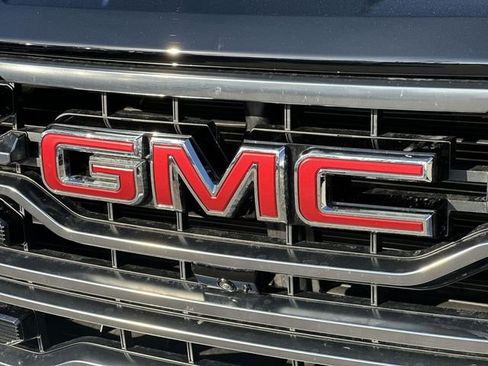Used 2025 GMC Sierra 1500 AT4 image 30