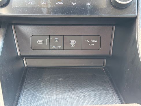Used 2025 Hyundai Sonata SEL FWD image 22