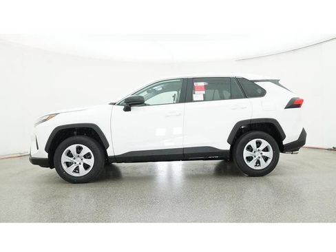 Used 2025 Toyota RAV4 LE FWD image 24
