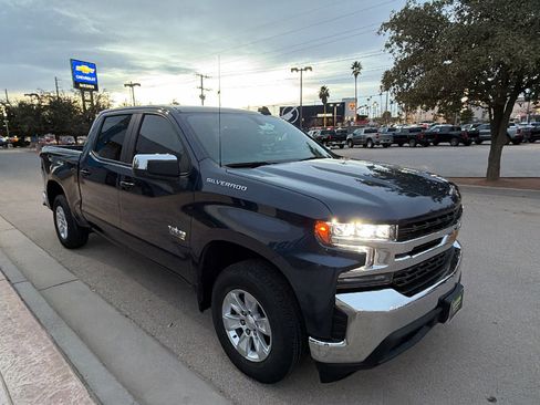 Used 2021 Chevrolet Silverado 1500 LT image 7