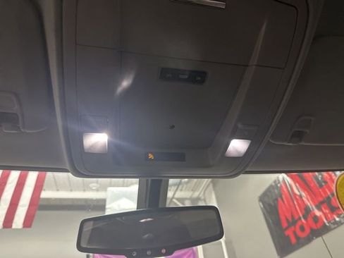 Used 2017 GMC Sierra 1500 Base image 14