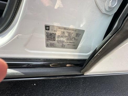 Used 2019 Buick Enclave Essence FWD image 11