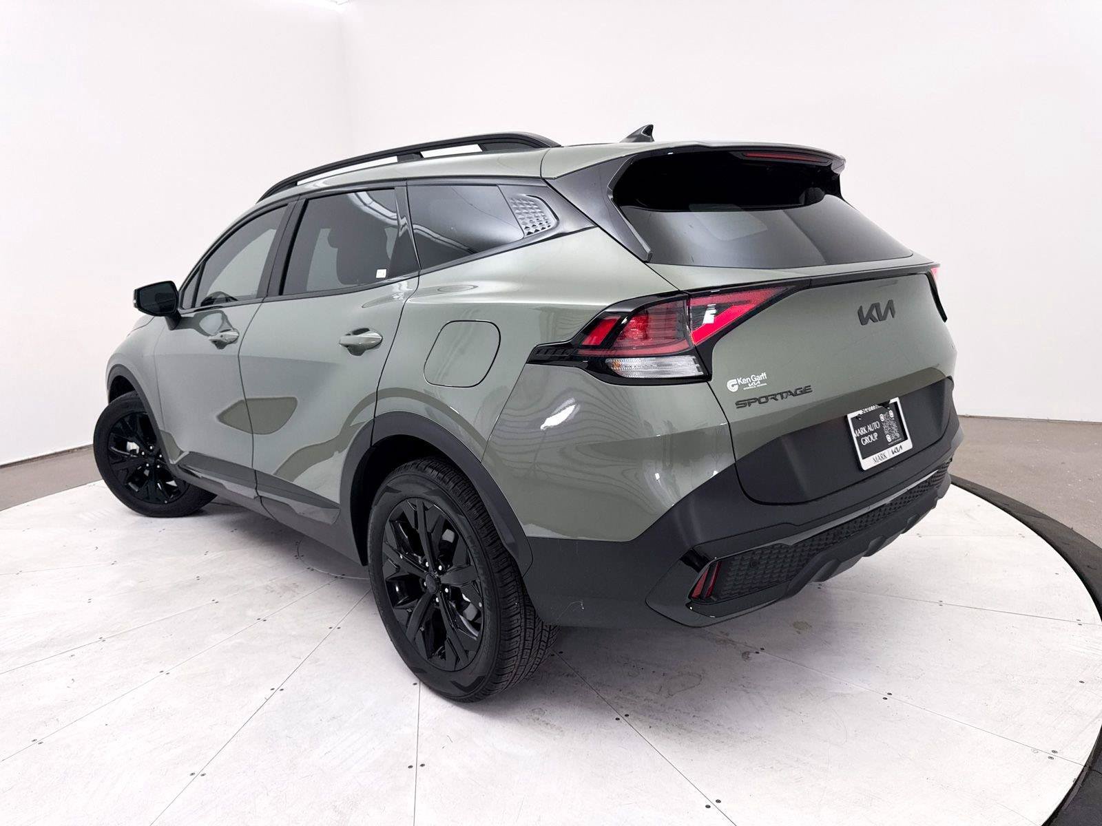 Used 2025 Kia Sportage X-Line w/ Premium Package AWD/4WD image 2