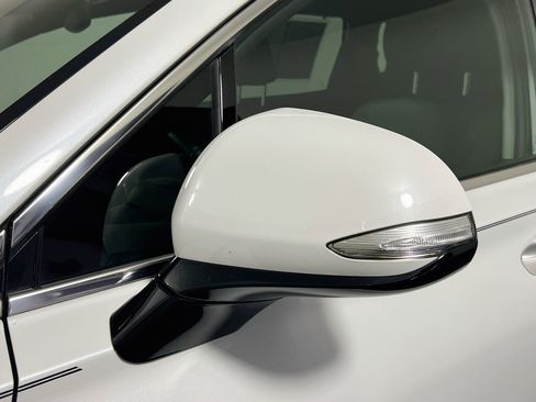 Used 2022 Hyundai Santa Fe SEL w/ Convenience Package FWD image 12