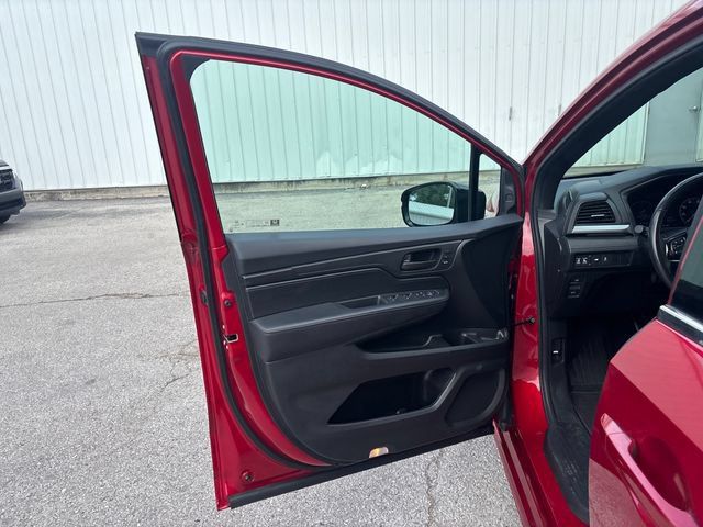 Used 2025 Honda Odyssey Sport-L image 10