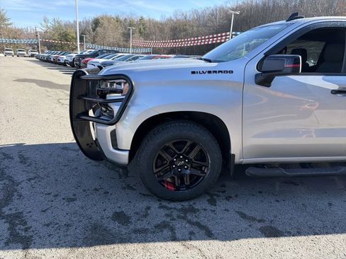 Used 2022 Chevrolet Silverado 1500 RST w/ Redline Edition image 9