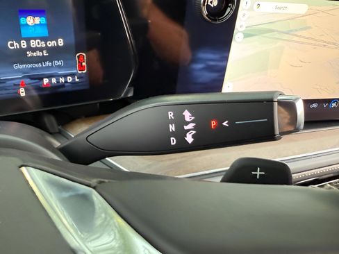 New 2026 Chevrolet Suburban High Country image 12