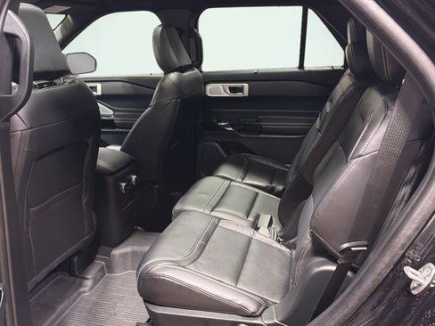 Used 2023 Ford Explorer ST w/ Technology Package AWD/4WD image 18