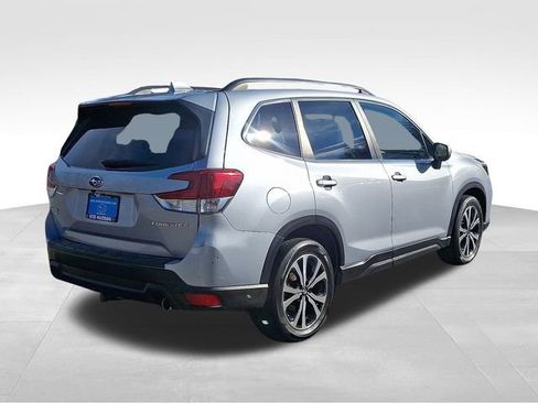 Used 2020 Subaru Forester Limited image 6