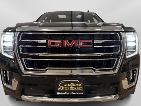 Used 2022 GMC Yukon SLT w/ SLT Premium Package AWD/4WD image 11