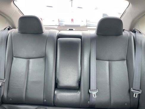 Used 2016 Nissan Sentra SL w/ Technology Package image 8