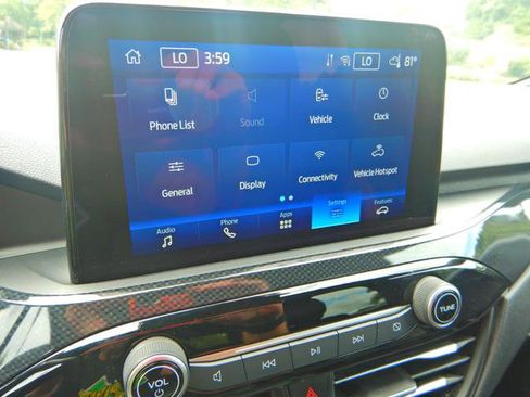 Used 2025 Ford Escape ST-Line AWD/4WD image 17