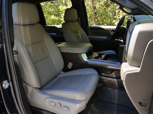 Used 2024 Chevrolet Silverado 3500 LTZ w/ LTZ Plus Package image 46