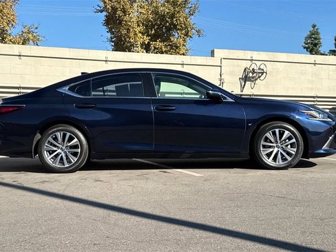 Used 2019 Lexus ES 350 Luxury image 6