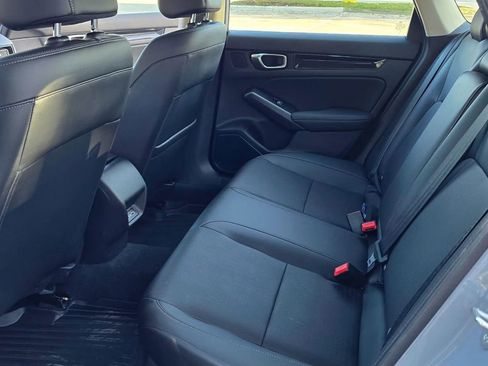 Used 2022 Honda Civic Touring image 11
