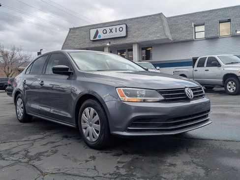 Used 2015 Volkswagen Jetta S image 1