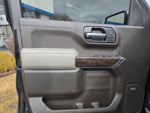 Used 2020 GMC Sierra 1500 SLT w/ SLT Premium Plus Package image 16