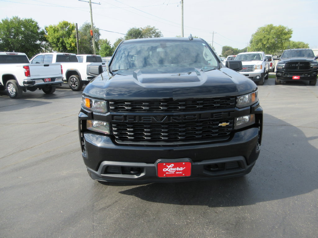 Certified 2020 Chevrolet Silverado 1500 Custom w/ Custom Value Package AWD/4WD image 11