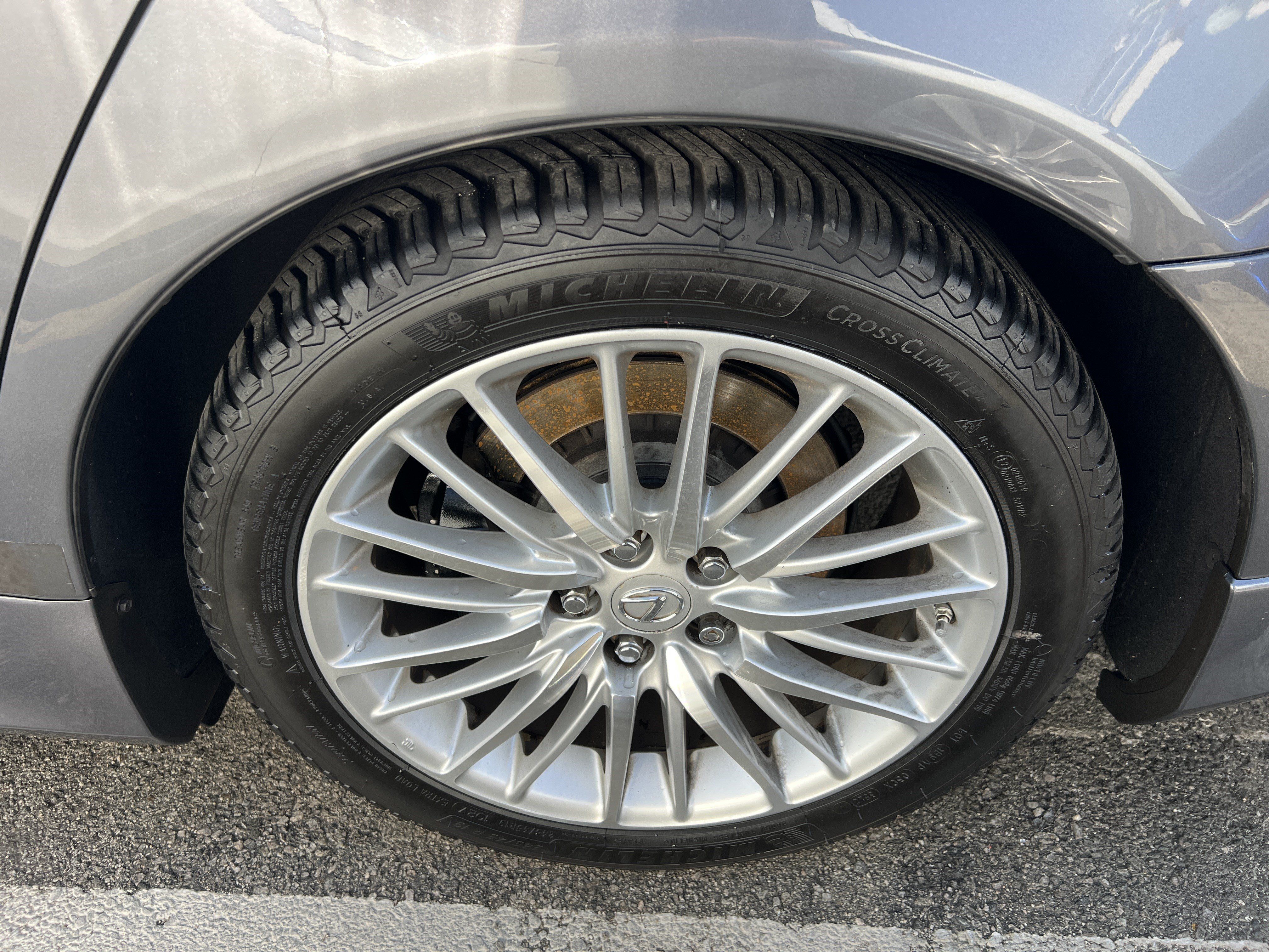 Used 2012 Lexus LS 460 w/ Sport Pkg RWD image 10