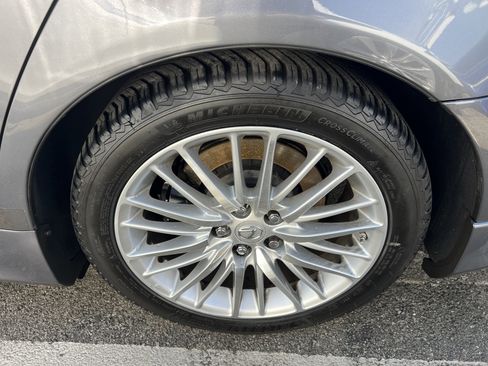 Used 2012 Lexus LS 460 w/ Sport Pkg RWD image 10