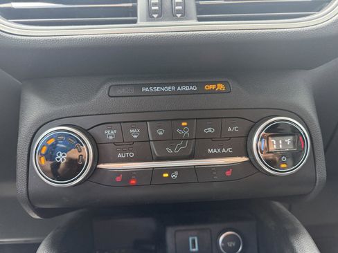 Used 2020 Ford Escape SEL image 12