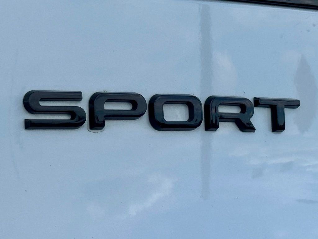 Used 2024 Land Rover Range Rover Sport Dynamic SE AWD/4WD image 11